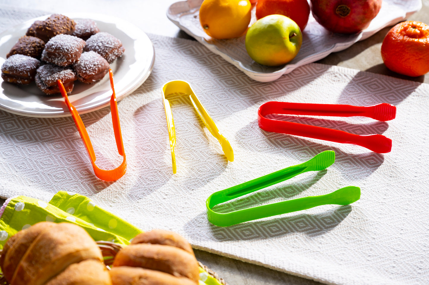 Mini Plastic Buffet Serving Tongs